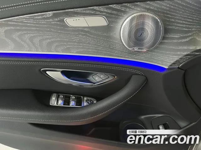 Mercedes-Benz E-Class 2021 — фото 14