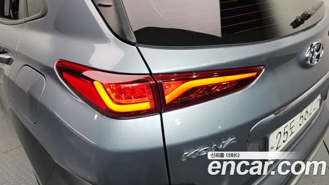 Hyundai Kona 2018 — фото 9