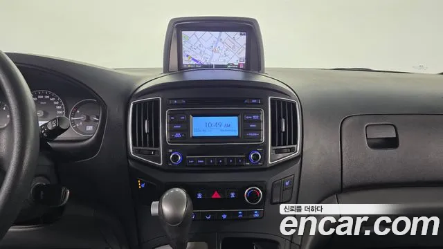 Hyundai Starex 2017 — фото 14