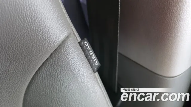 Hyundai Starex 2017 — фото 17