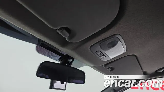 Hyundai Starex 2017 — фото 18