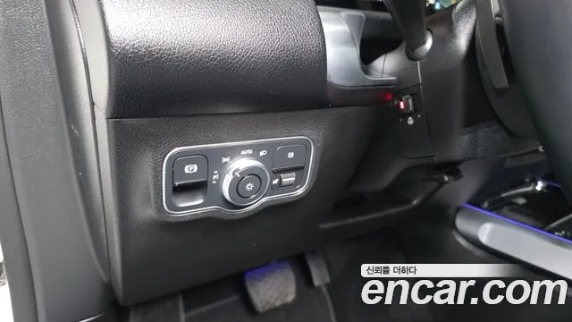 Mercedes-Benz EQB 2023 — фото 20