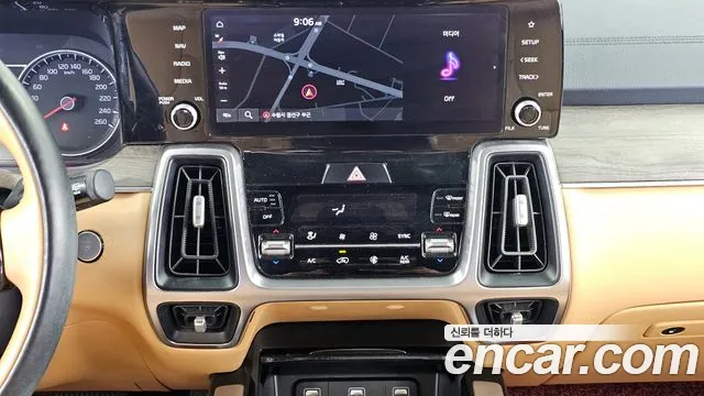Kia Sorento 2021 — фото 14
