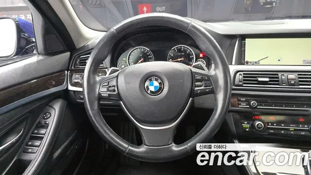 BMW 5-Series 2016 — фото 13