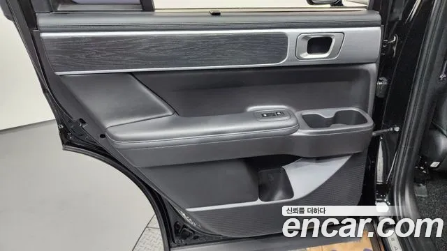 Hyundai Santafe 2025 — фото 15