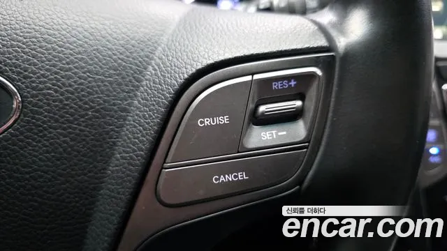 Hyundai Santafe 2016 — фото 18