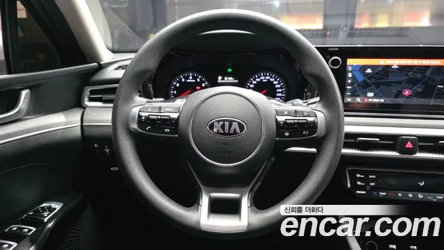 Kia K5 2021 — фото 19