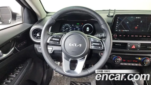 Kia K3 2023 — фото 14