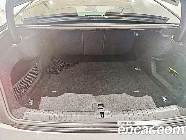 Audi A6 2021 — фото 19