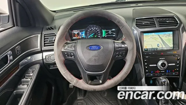 Ford Explorer 2019 — фото 18