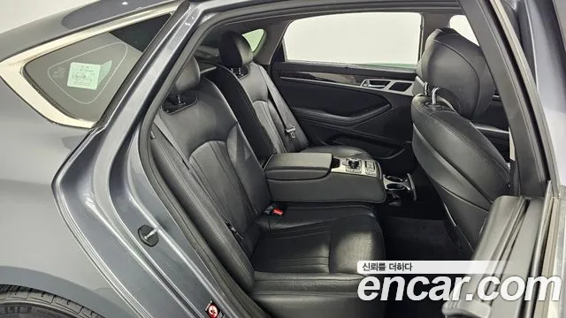 Hyundai Genesis 2015 — фото 11