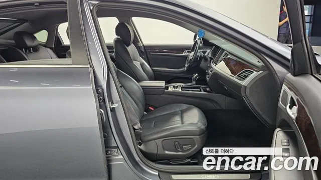 Hyundai Genesis 2015 — фото 12