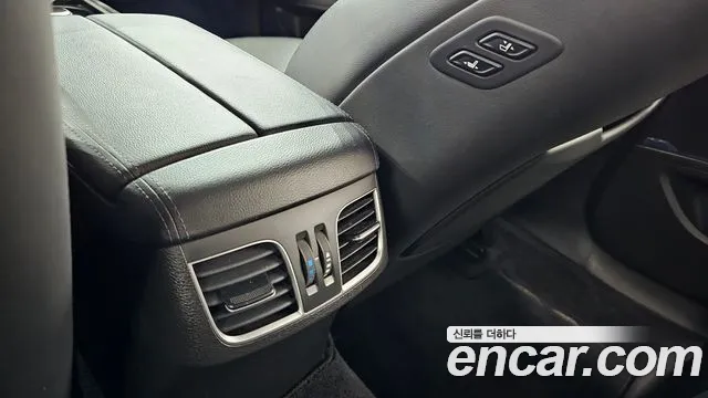 Hyundai Genesis 2015 — фото 17