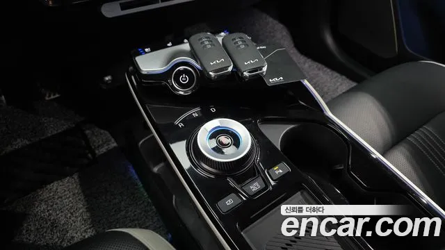Kia EV6 2023 — фото 12