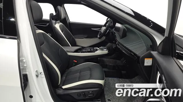 Kia EV6 2023 — фото 13