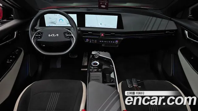 Kia EV6 2022 — фото 10