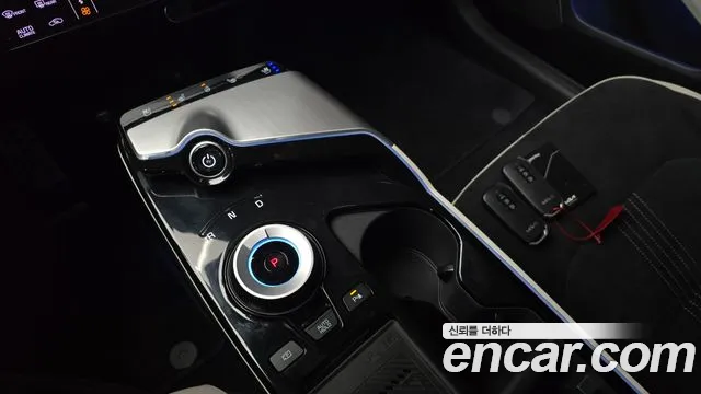 Kia EV6 2022 — фото 12