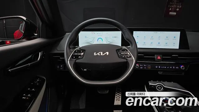 Kia EV6 2022 — фото 19