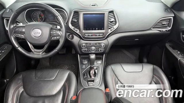 Jeep Cherokee 2021 — фото 10