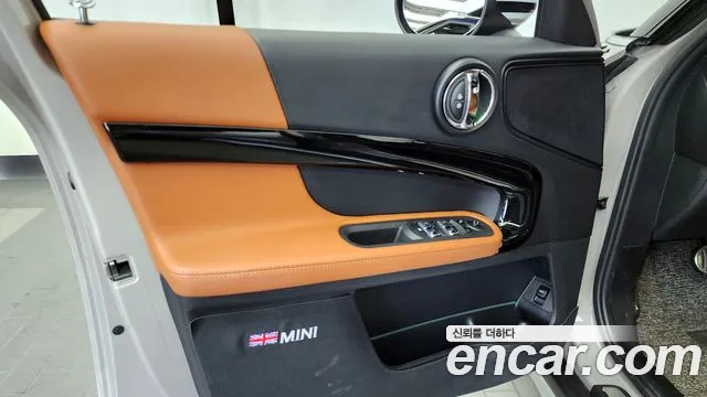 Mini Countryman 2022 — фото 14