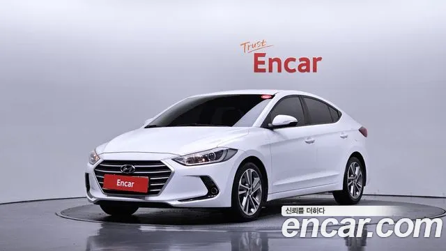 Hyundai AVANTE 2018 — фото 1