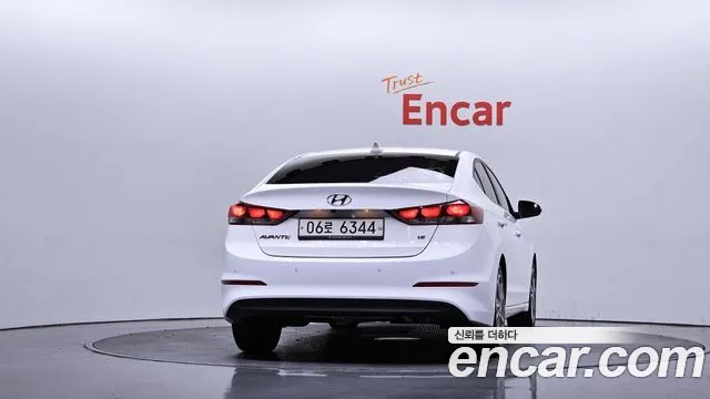 Hyundai AVANTE 2018 — фото 4