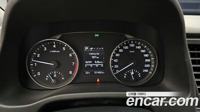 Hyundai AVANTE 2018 — фото 11