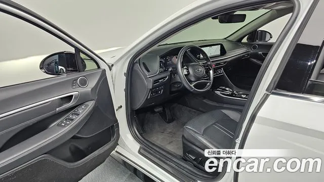 Hyundai Sonata 2022 — фото 13