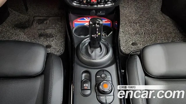 Mini Clubman 2022 — фото 12