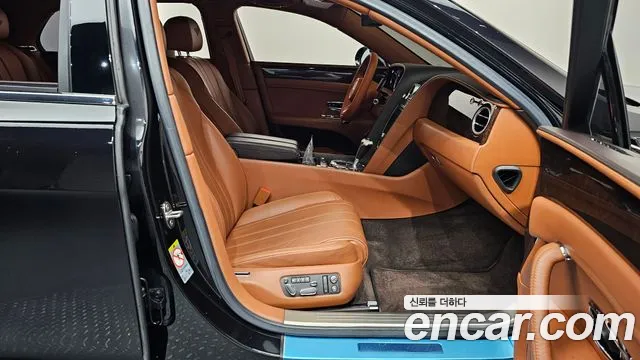 Bentley Flying Spur 2014 — фото 11