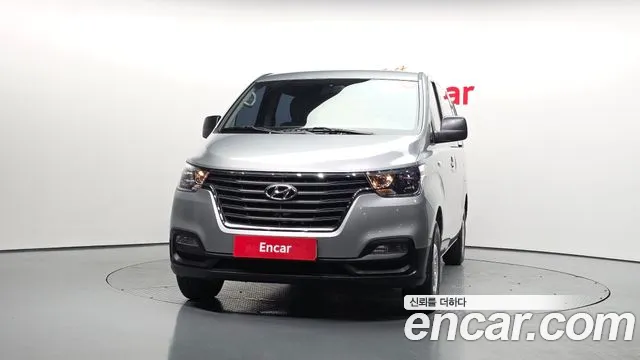 Hyundai Starex 2021 — фото 3