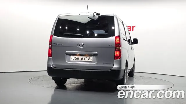 Hyundai Starex 2021 — фото 4