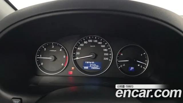 Hyundai Starex 2021 — фото 11
