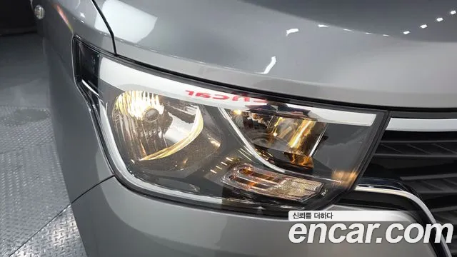 Hyundai Starex 2021 — фото 8