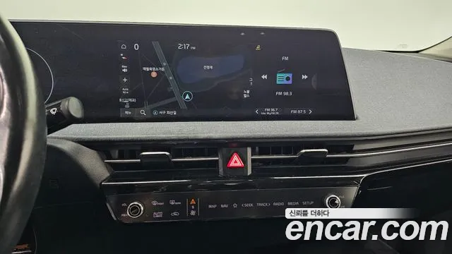 Kia EV6 2022 — фото 18