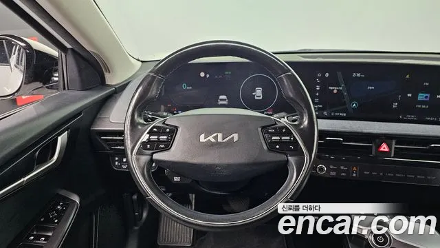 Kia EV6 2022 — фото 19
