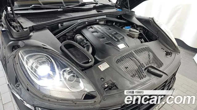 Porsche Macan 2015 — фото 6