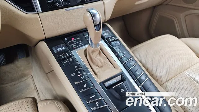 Porsche Macan 2015 — фото 9