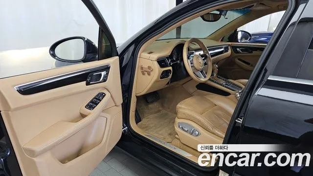 Porsche Macan 2015 — фото 10