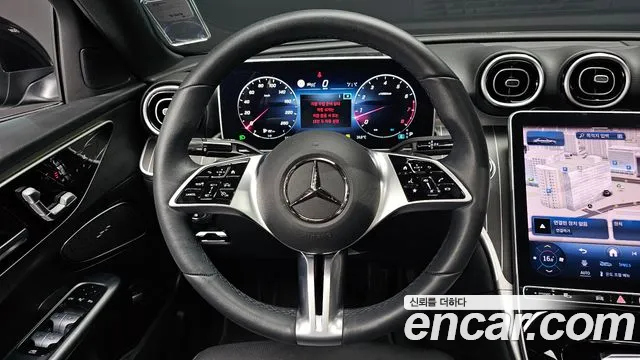 Mercedes-Benz C-Class 2024 — фото 19