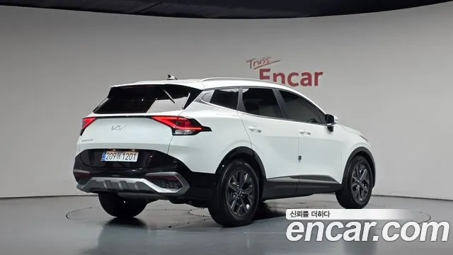 Kia Sportage 2022 — фото 2
