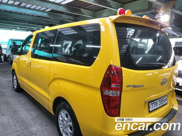 Hyundai Starex 2014 — фото 5