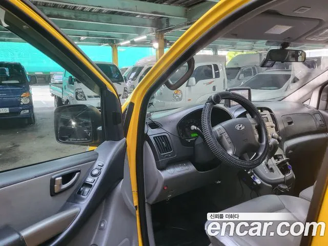 Hyundai Starex 2014 — фото 14
