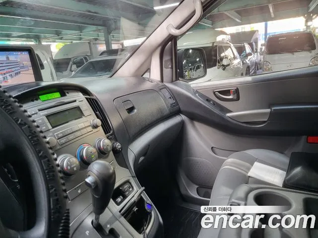 Hyundai Starex 2014 — фото 20