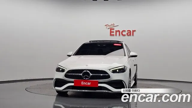 Mercedes-Benz C-Class 2023 — фото 3