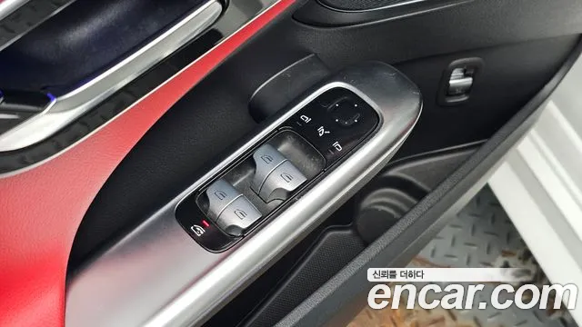 Mercedes-Benz C-Class 2023 — фото 28