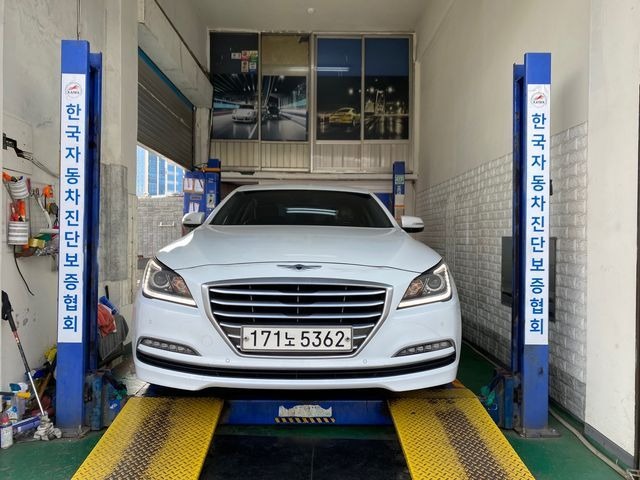 Hyundai Genesis 2016 — фото осмотра 1