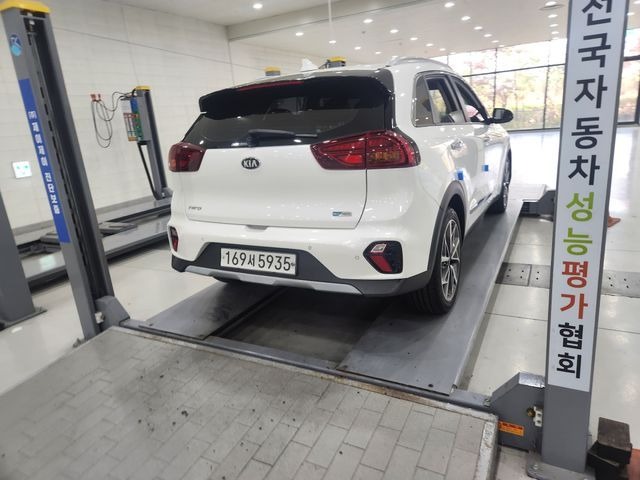 Kia Niro 2020 — фото осмотра 2