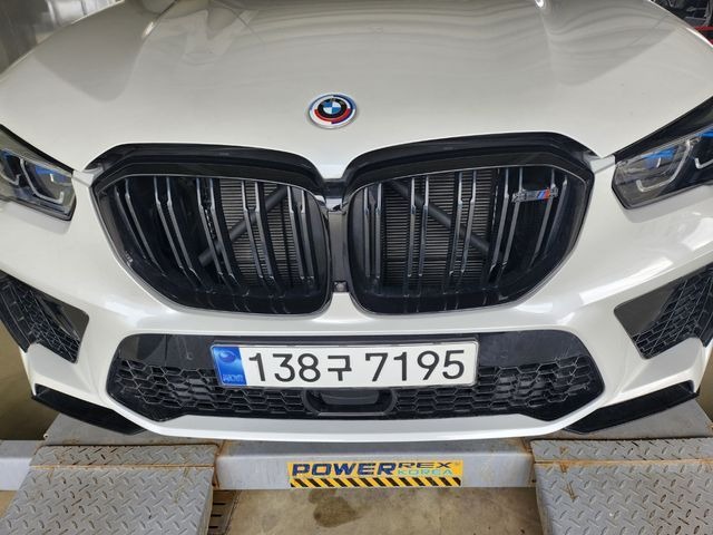 BMW X5M 2023 — фото осмотра 1