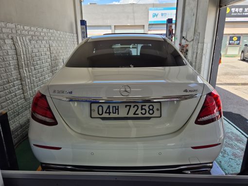Mercedes-Benz E-Class 2018 — фото осмотра 2